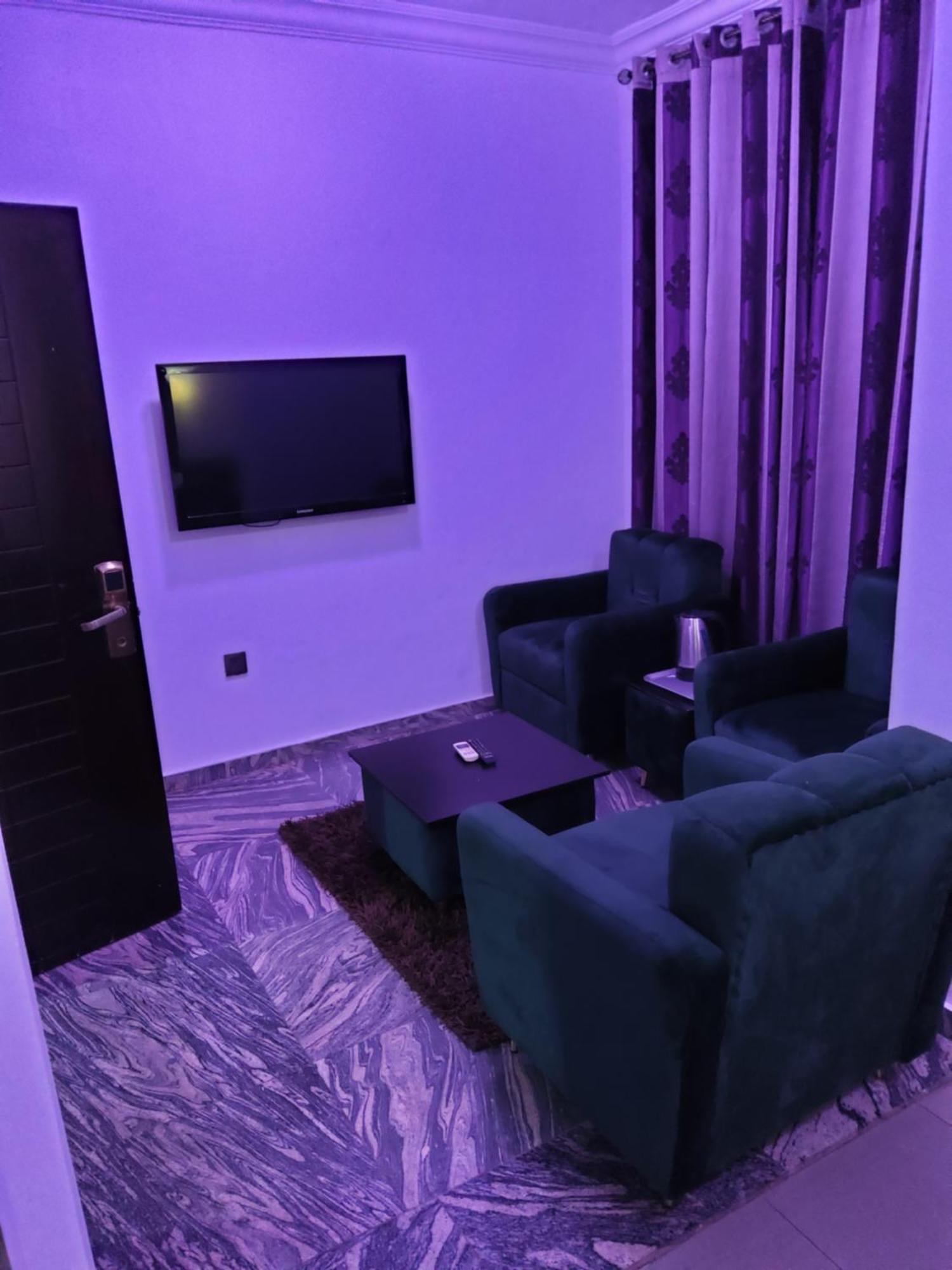Crownedge Hotels Lagos Exteriör bild